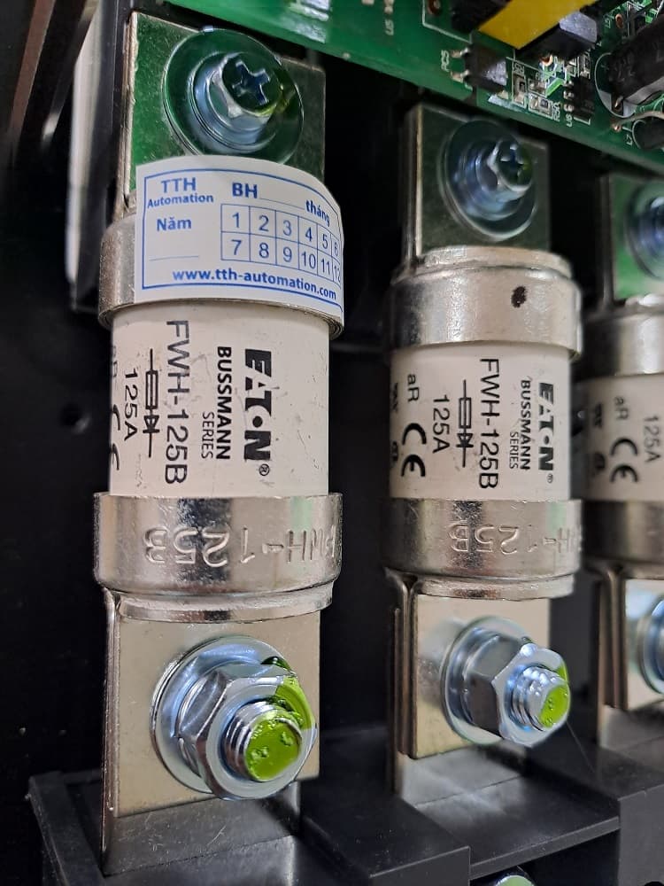cau-chi-bussmann-fwh-125b Cầu chì Bussmann FWH-125B chuẩn cầu chì công nghiệp