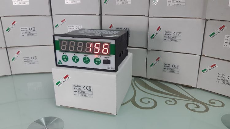 Đầu cân điện tử DAT700 Pavone chính hãng, mặt trước hiển thị led rõ nét, dùng cho hệ thống cân công nghiệp